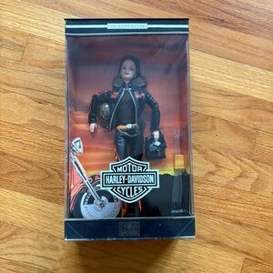 BARBIE Collector 2000 Harley Davidson Barbie Doll with Helmet